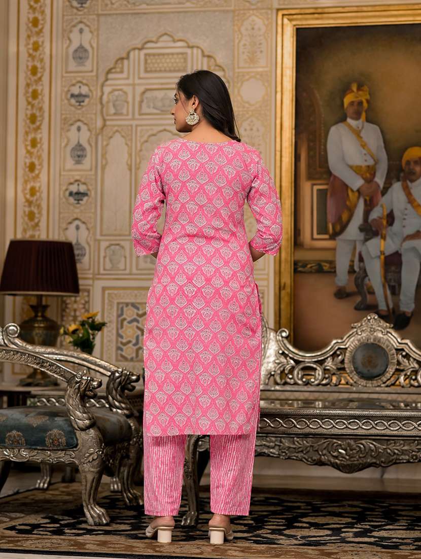 women three quarter sleeve kurta pant with dupatta set - 21391926 - Standard Image - 3
