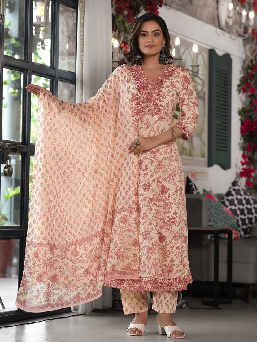 women beige floral kurta pant set with dupatta - 21391931 - Zoom Image - 0