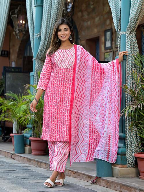 women three quarter sleeve kurta pant with dupatta set - 21391936 -  Standard Image - 0
