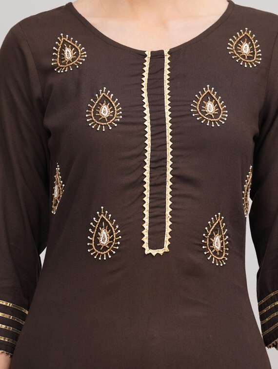 women three quarter sleeve straight kurta - 21393452 - Standard Image - 3