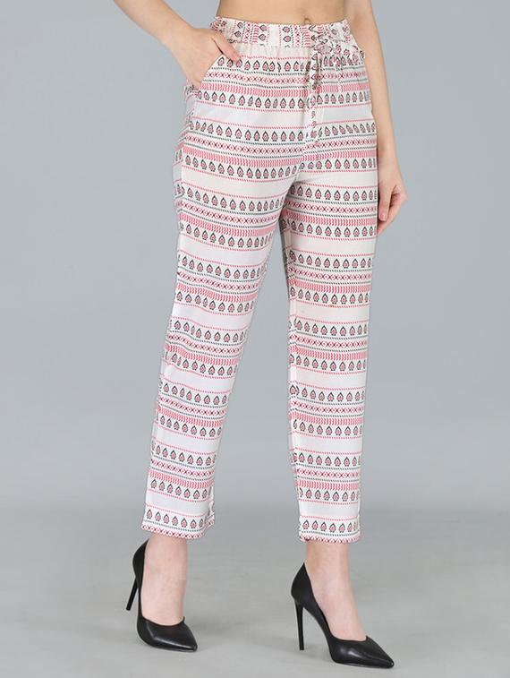 white floral printed kurta pant set - 21393505 - Standard Image - 3