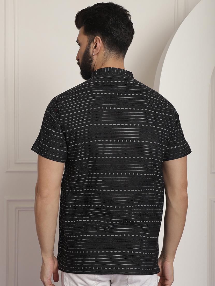 men mandarin neck printed short kurta - 21393730 - Standard Image - 3