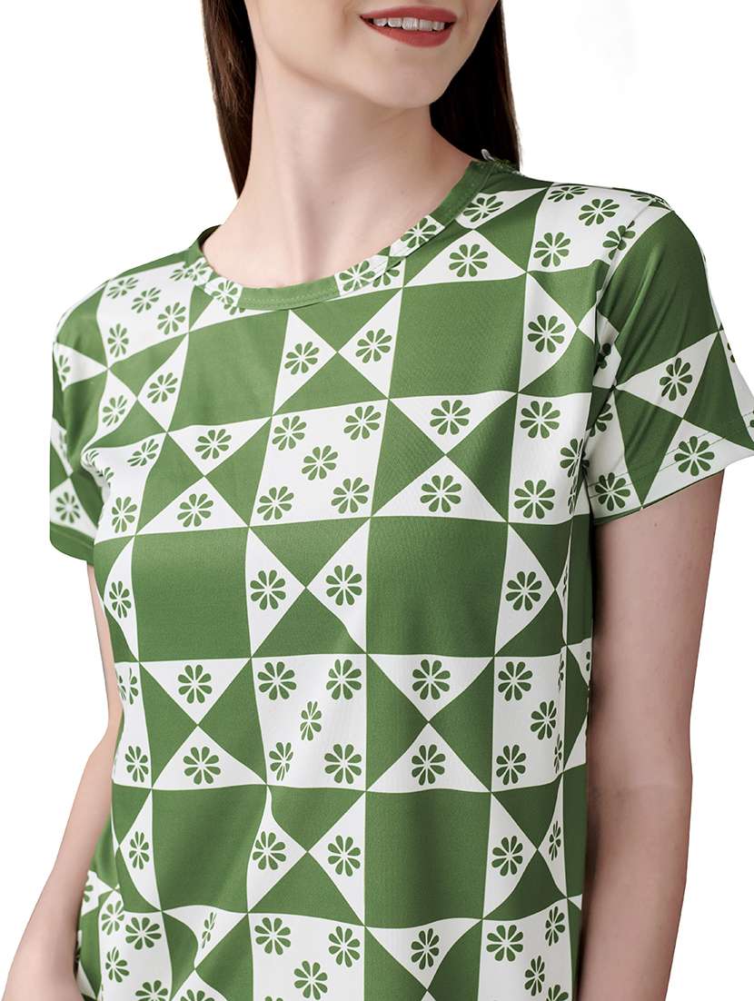 women green cotton shorts set  - 21393936 -  Standard Image - 3