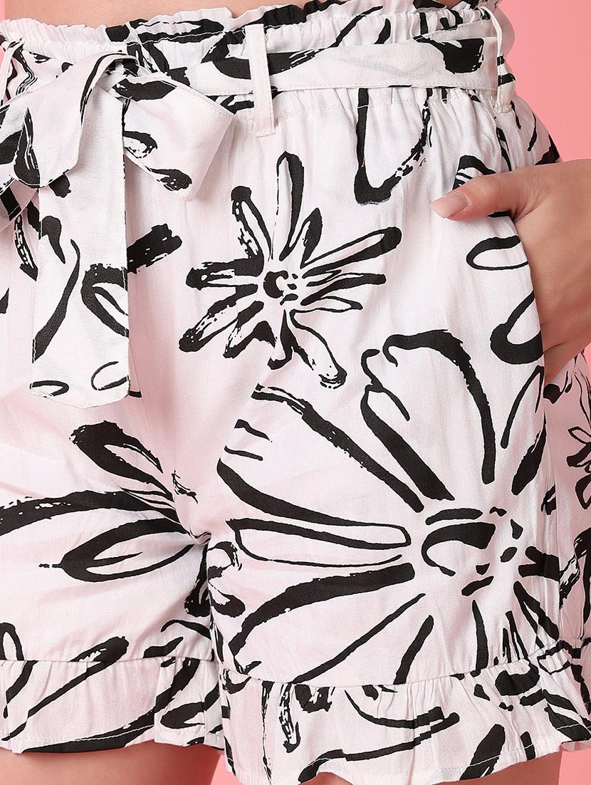 women white florals printed shorts - 21399801 - Standard Image - 5