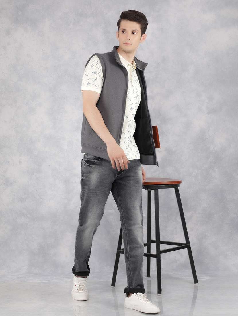 men's grey solid sleeveless casual jacket - 21400173 - Standard Image - 5