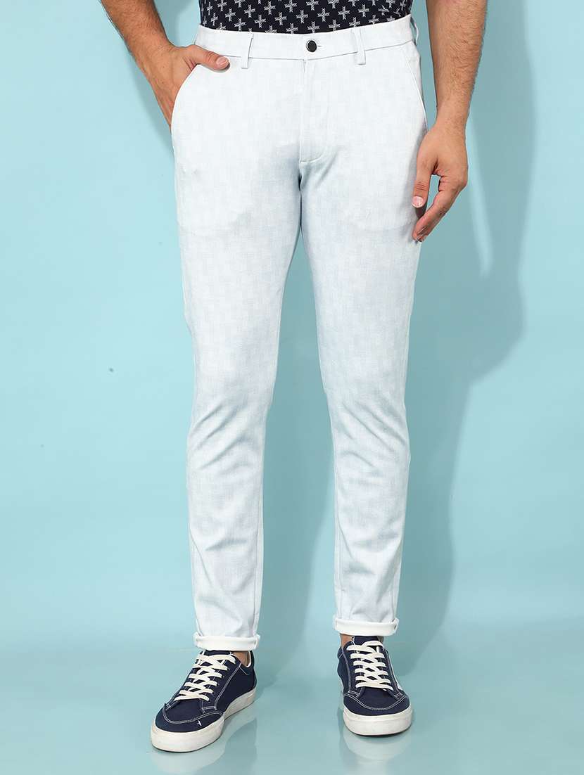 men solid mid rise chino pants