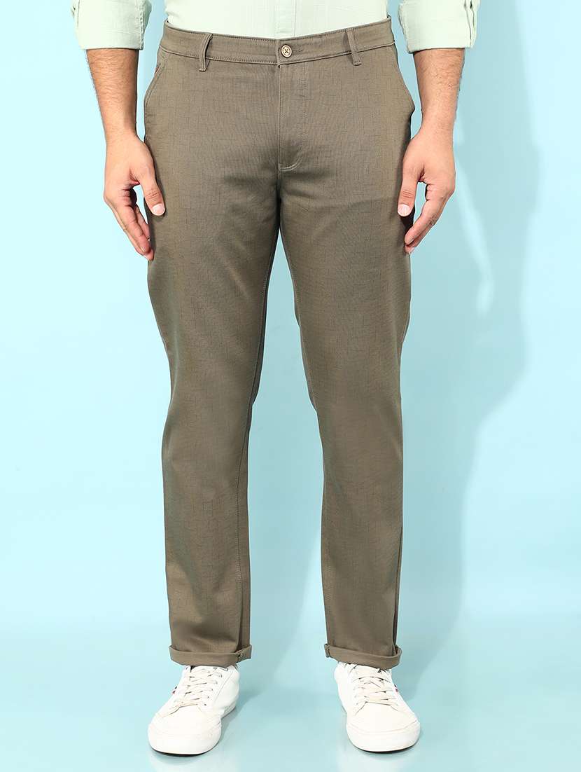 men solid mid rise chino pants