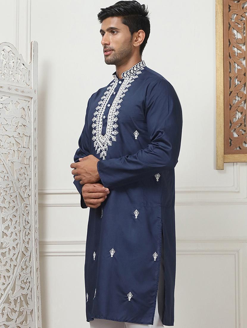 men mandarin neck embroidered long kurta - 21401431 - Zoom Image - 0
