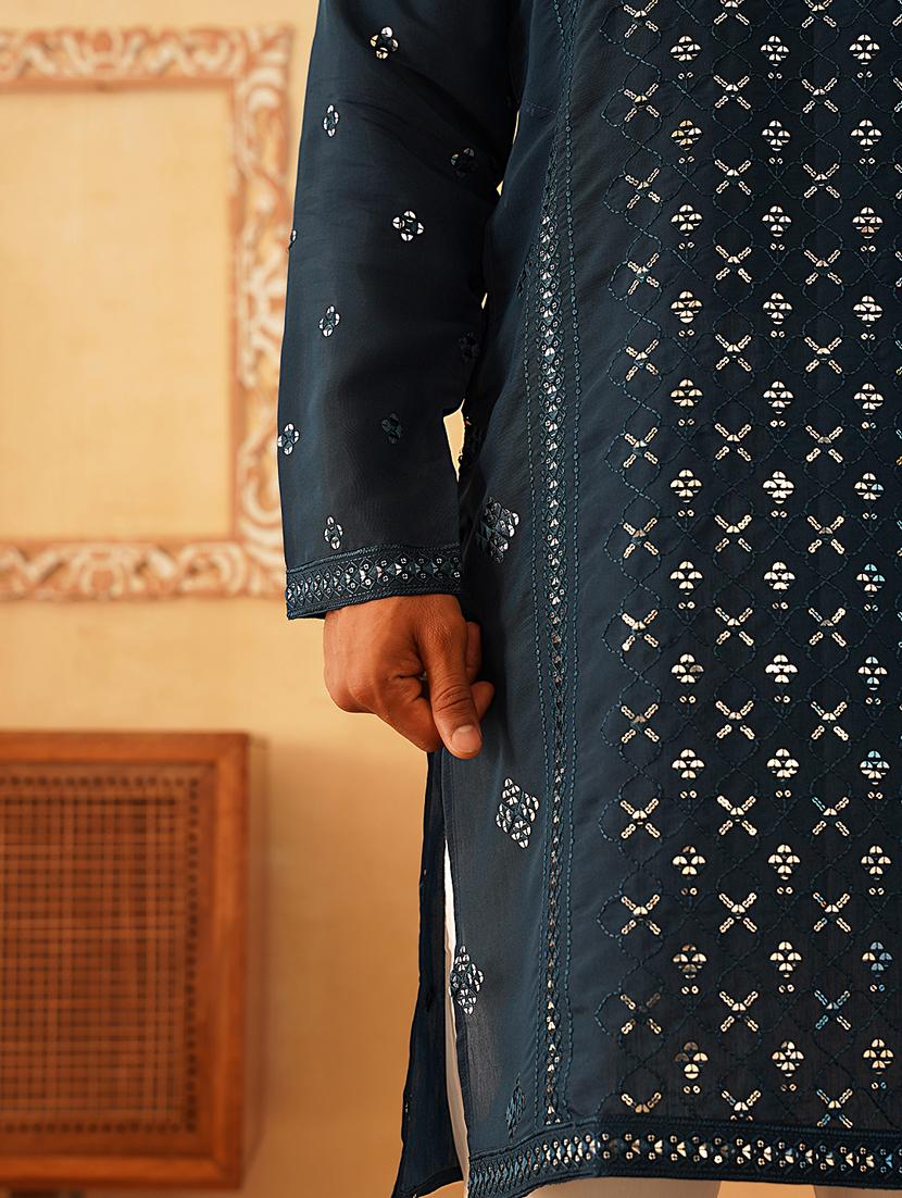 men mandarin neck embroidered long kurta - 21401458 - Standard Image - 5