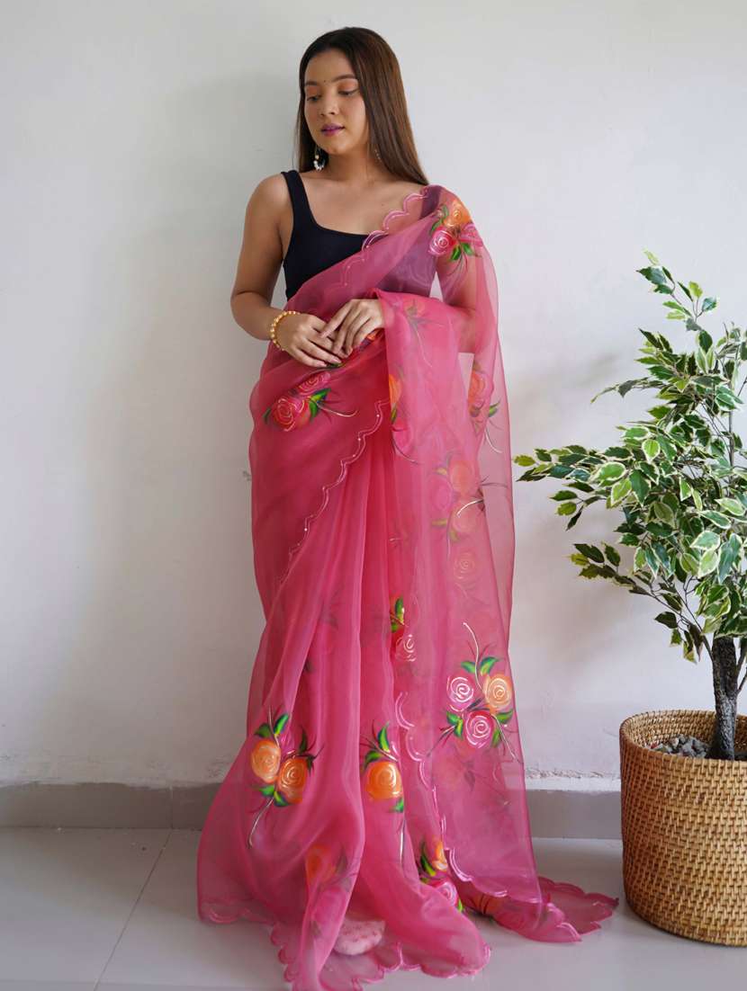 women pink floral printed saree - 21402142 - Zoom Image - 0