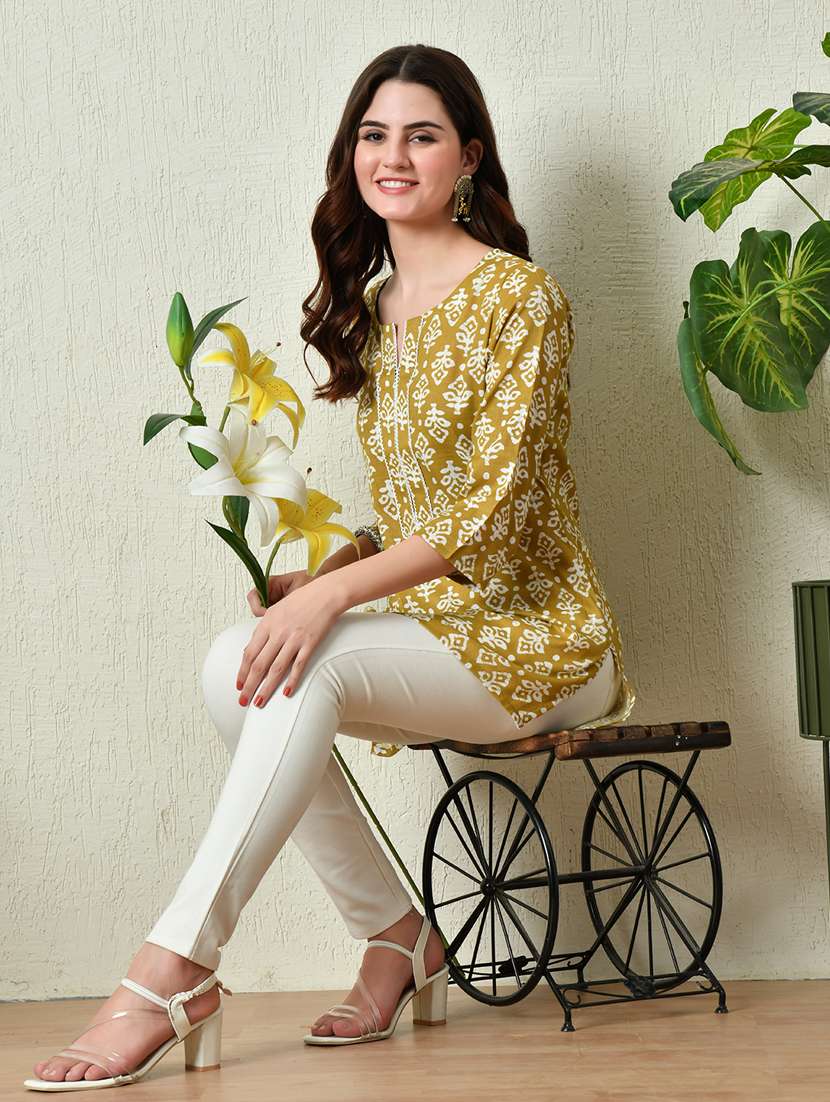 women mustard cotton straight kurti - 21450007 -  Standard Image - 3