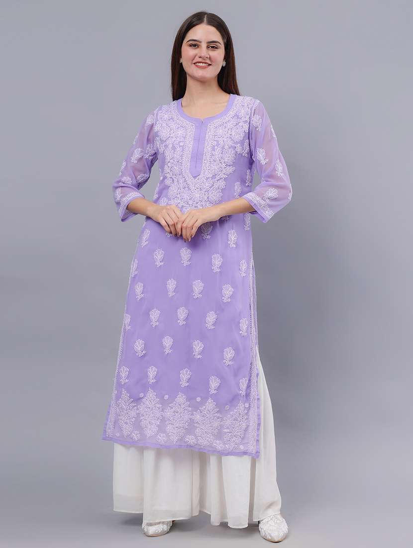 women three quarter sleeve chikankari work kurta 