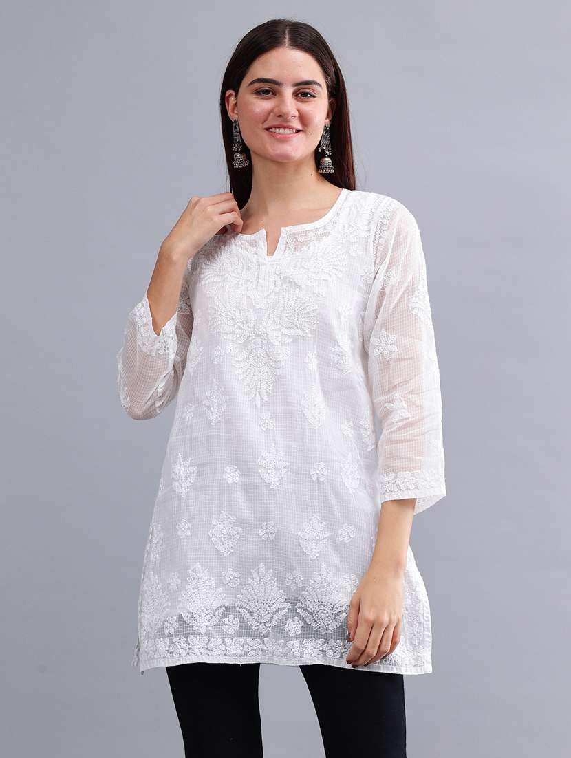 women chikankari straight kurti