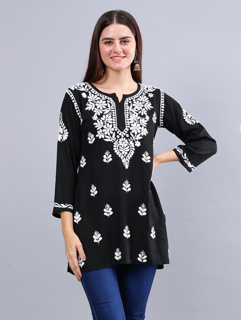 women chikankari straight kurti - 21450843 -  Zoom Image - 0