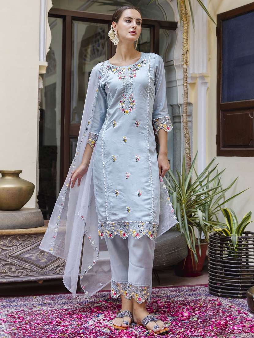 women three quarter sleeve kurta pant with dupatta set - 21450858 -  Zoom Image - 0