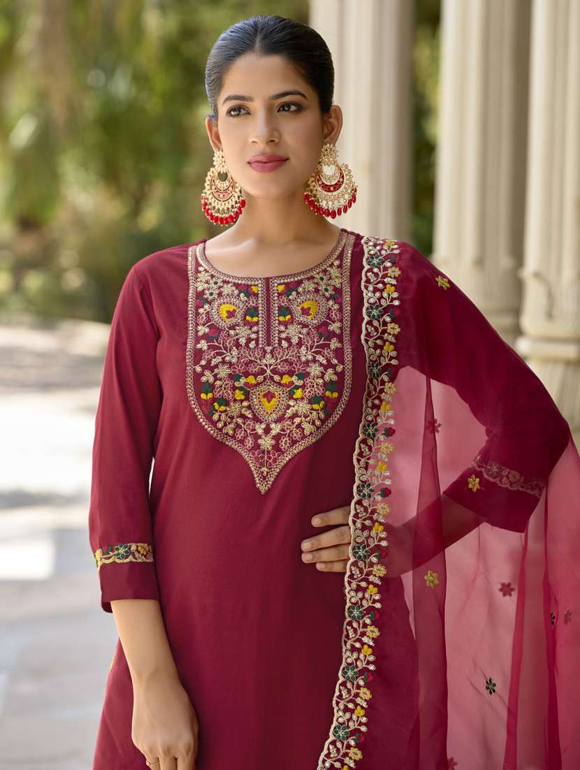 women maroon kurta dupatta set - 21450901 -  Standard Image - 3