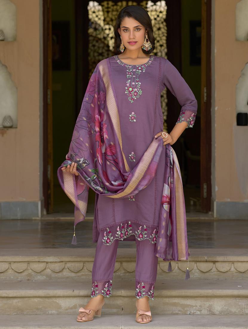 women purple kurta dupatta set - 21450905 - Zoom Image - 0