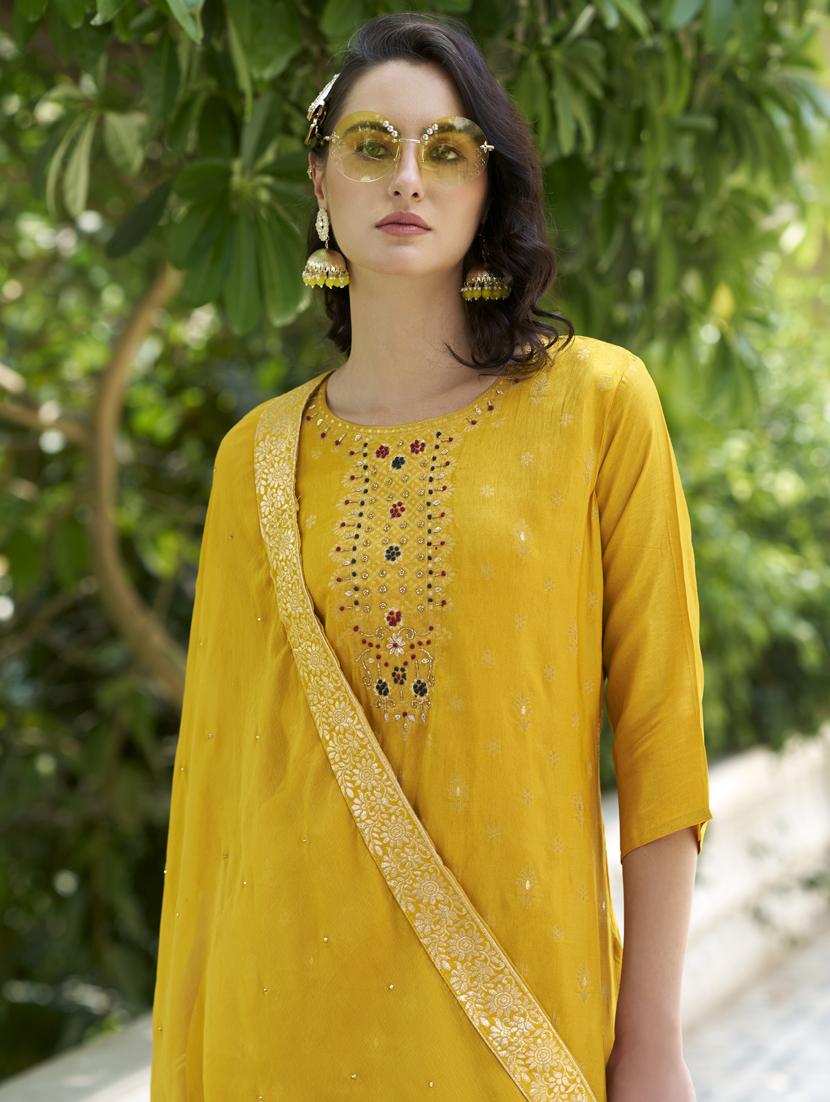 women mustard kurta dupatta set - 21450923 - Standard Image - 3