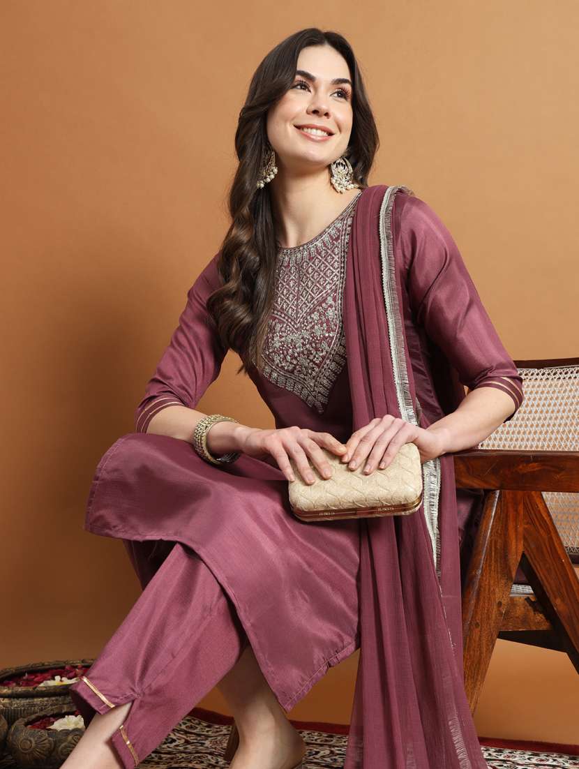 women three quarter sleeve kurta pant with dupatta set - 21451051 - Standard Image - 3
