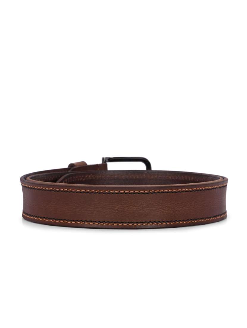 men pin buckle leather bet - 21451113 -  Standard Image - 3