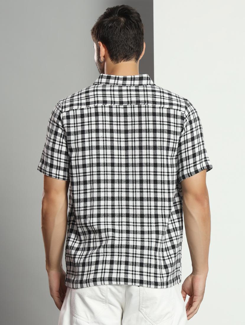 men checkered short sleeved casual shirt - 21451149 - Standard Image - 3