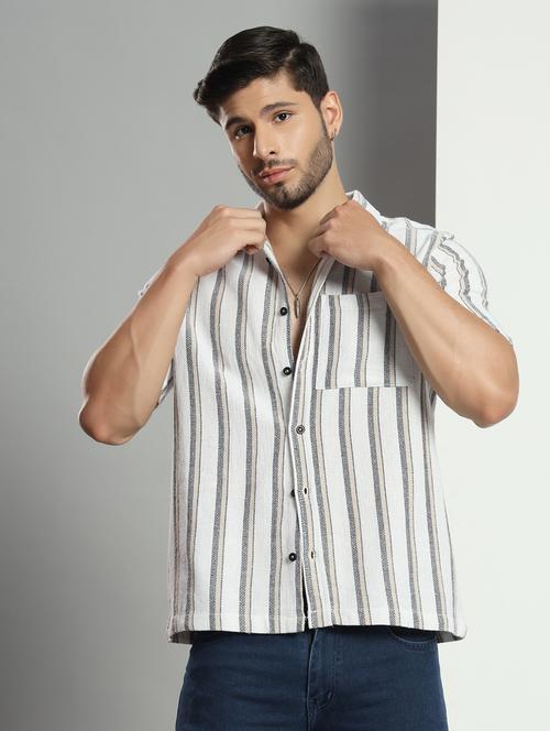 men striped short sleeved casual shirt - 21451151 - Standard Image - 0