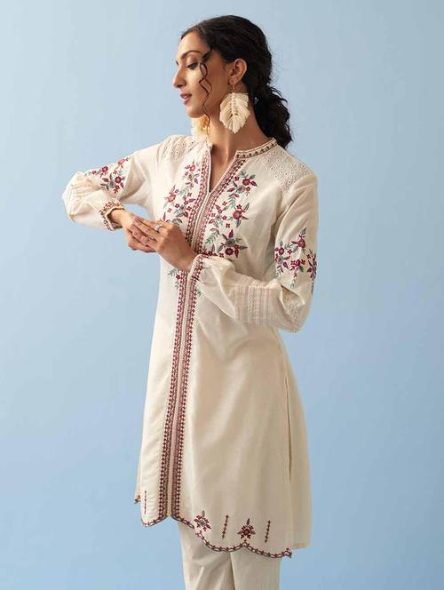 women solid with work long sleeve a-line kurta - 21452129 -  Standard Image - 0