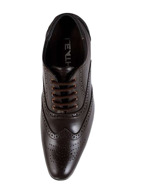 men solid lace-up brouges - 21452385 -  Standard Image - 3