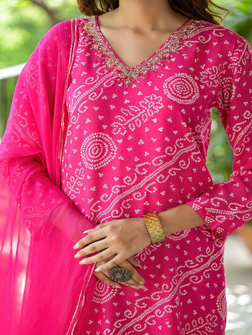 women three quarter sleeve kurta pant with dupatta set - 21454570 -  Standard Image - 5