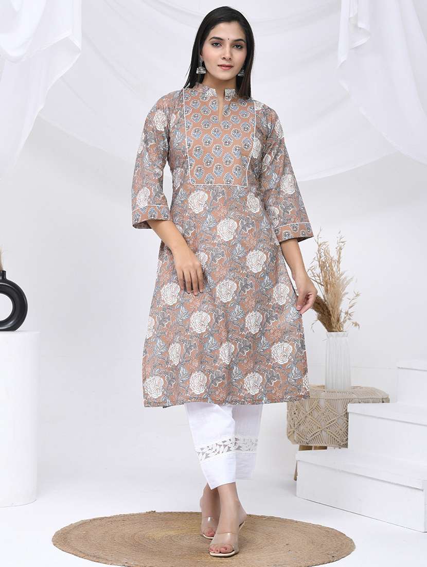 women three quarter sleeve straight kurta - 21454854 - Zoom Image - 0