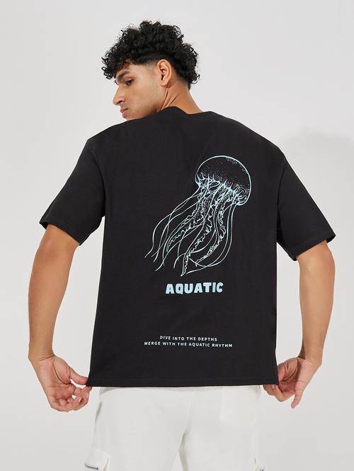 men round neck short sleeve t-shirt - 21456217 -  Standard Image - 0