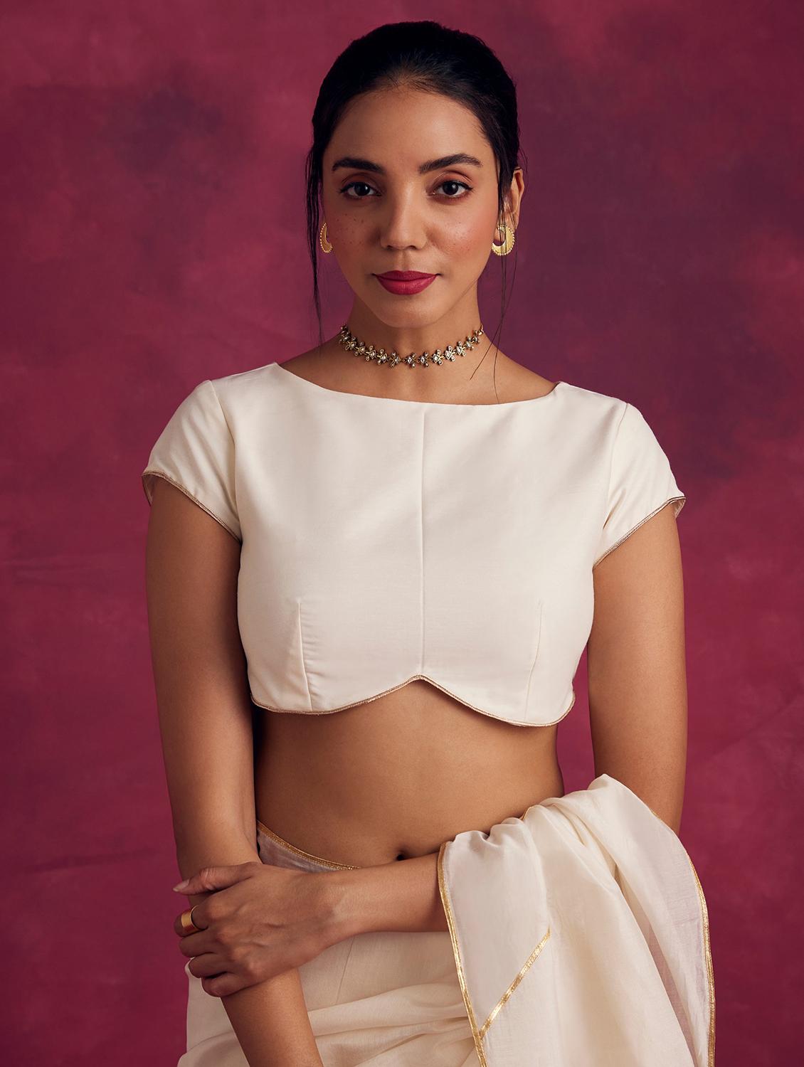 women white solid blouse - 21460029 - Zoom Image - 0
