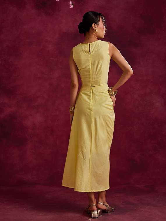 yellow solid flared skirt - 21460047 -  Standard Image - 3