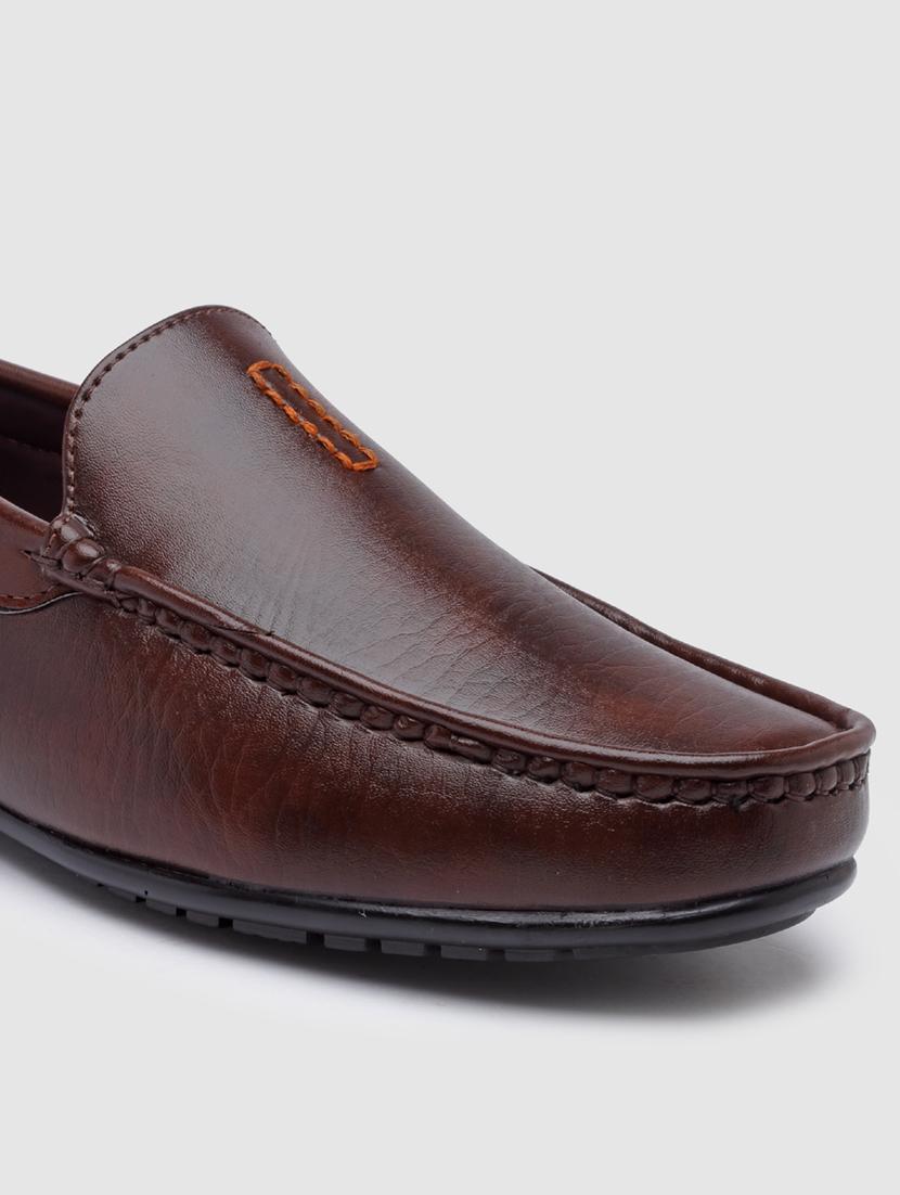 men slip on loafers - 21460295 - Standard Image - 5