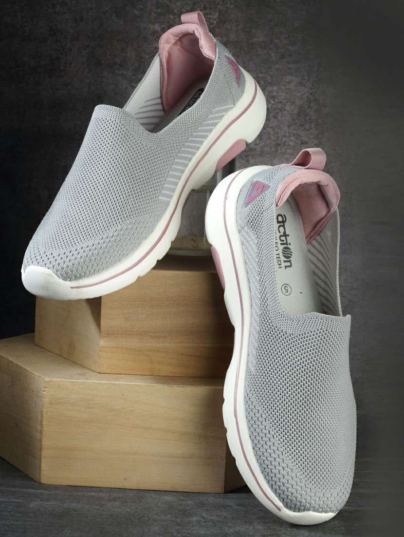 women slip on sports shoes - 21460353 - Zoom Image - 0
