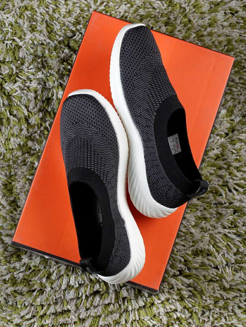 women slip on sports shoes - 21460363 -  Zoom Image - 0