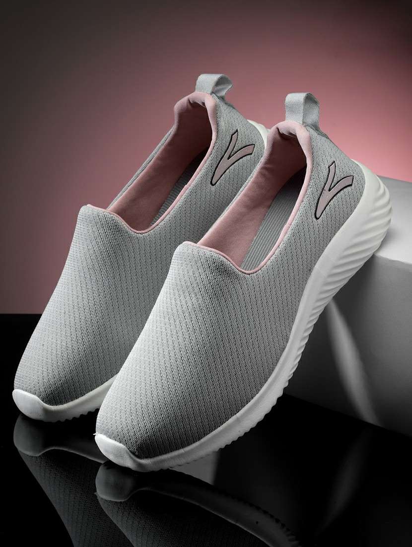 women slip on sports shoes - 21460371 -  Zoom Image - 0