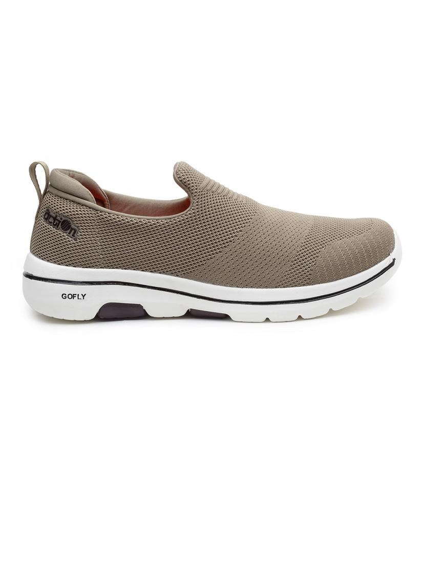 men slip on sports shoes - 21460428 - Standard Image - 3
