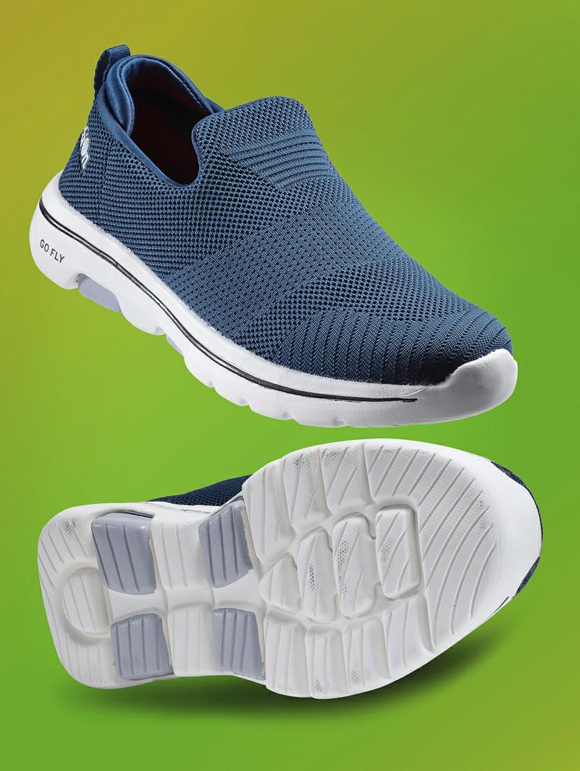 men slip on sports shoes - 21460429 -  Zoom Image - 0
