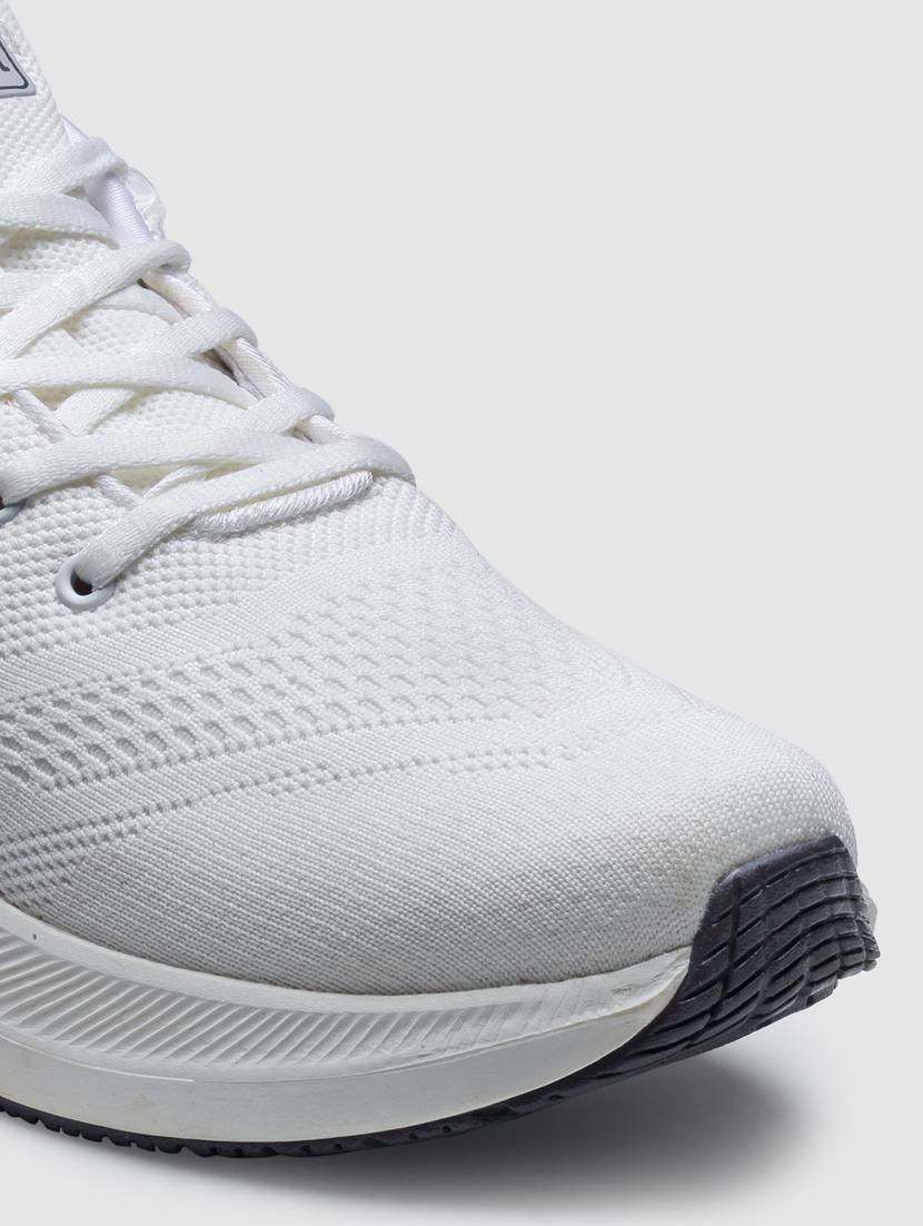 men lace up sports shoes - 21460441 - Standard Image - 5