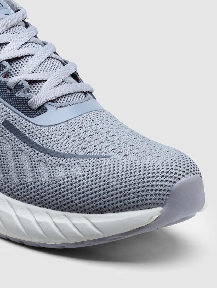 men lace up sports shoes - 21460445 - Standard Image - 5