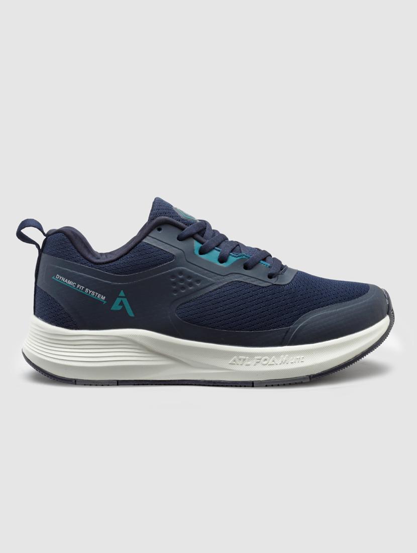 men lace up sports shoes - 21460449 - Standard Image - 3
