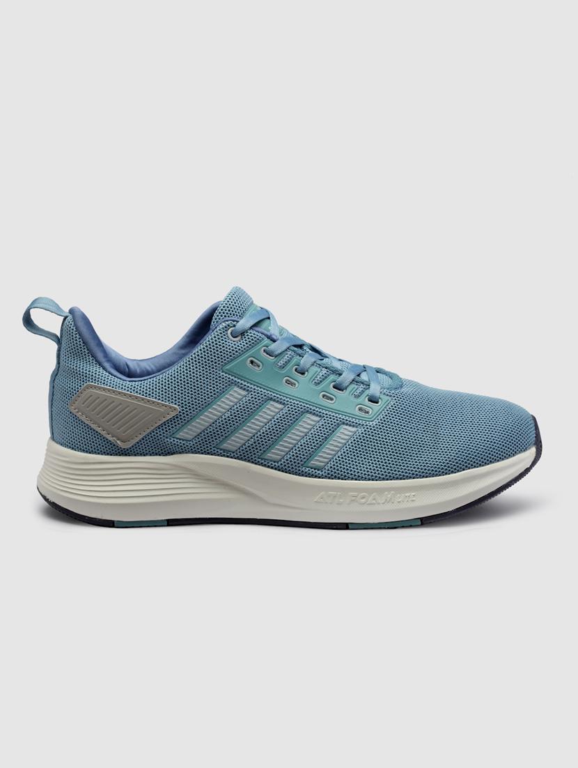 men lace up sports shoes - 21460530 - Standard Image - 3