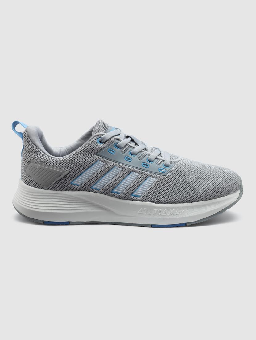 men lace up sports shoes - 21460534 - Standard Image - 3