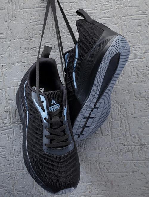 men lace up sports shoes - 21460544 - Standard Image - 0