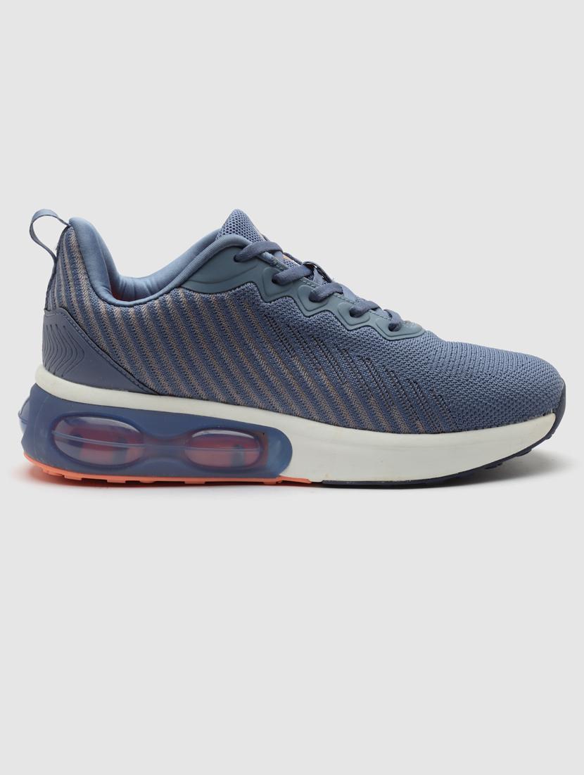men lace up sports shoes - 21460555 - Standard Image - 3