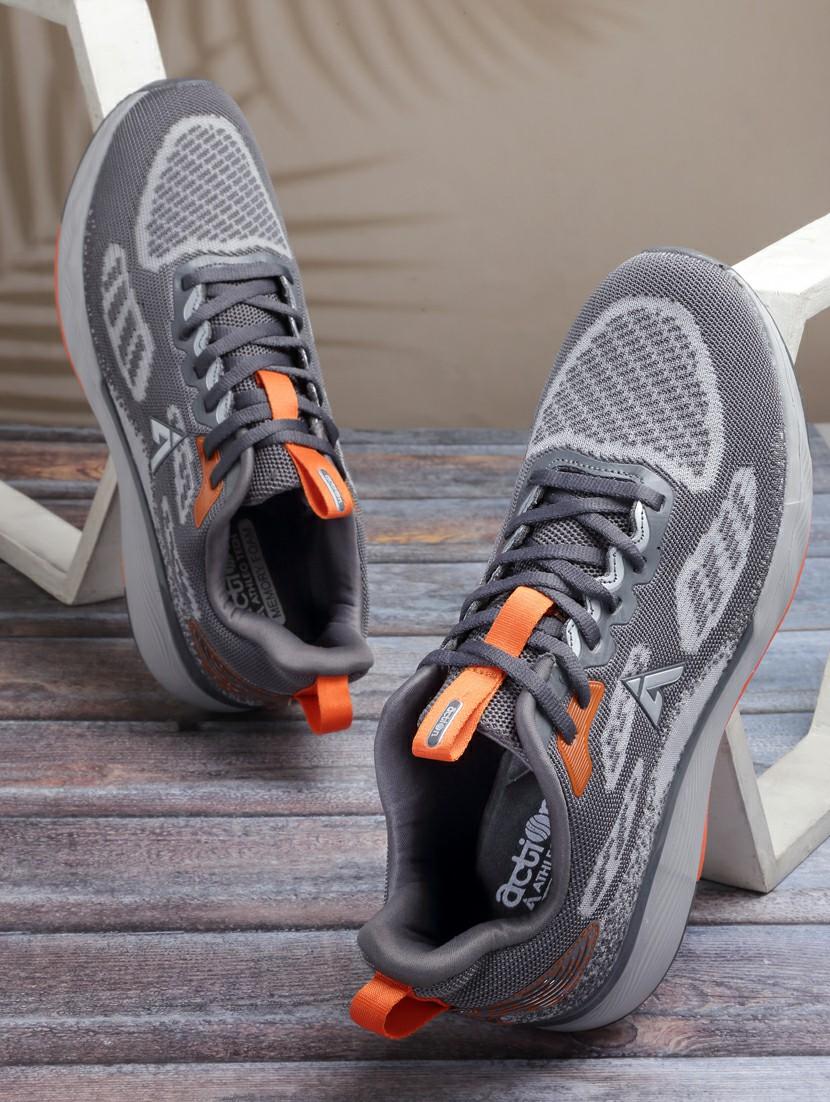 men lace up sports shoes - 21460559 - Zoom Image - 0