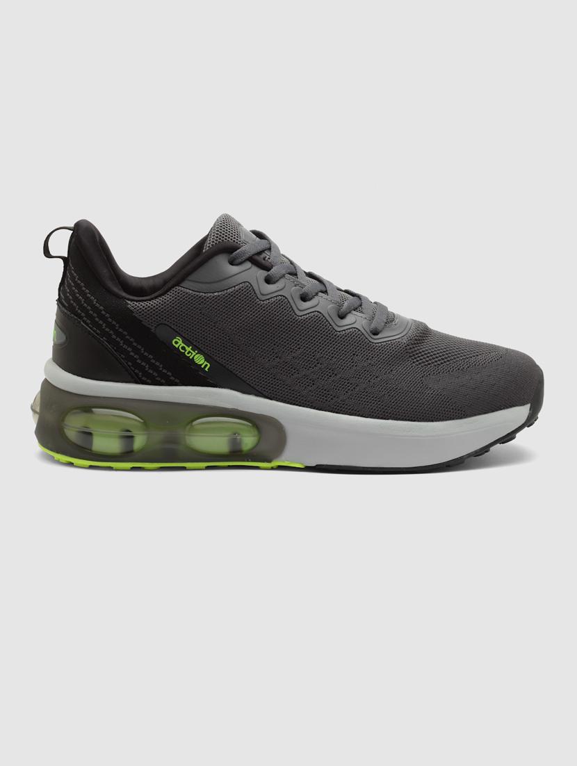 men lace up sports shoes - 21460565 - Standard Image - 3