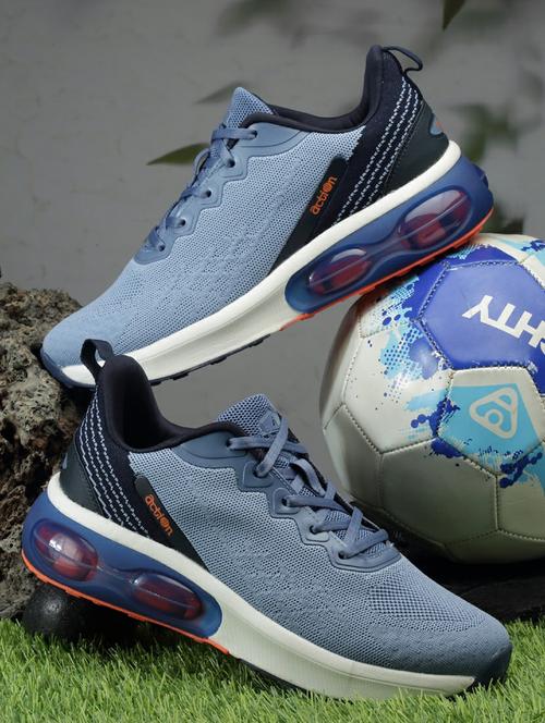 men lace up sports shoes - 21460566 -  Standard Image - 0