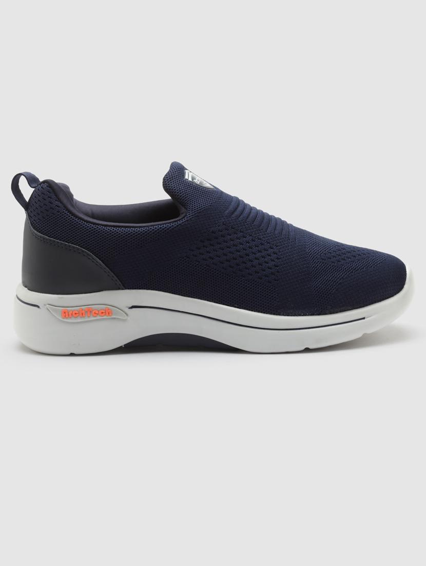 men slip on sports shoes - 21460578 - Standard Image - 3